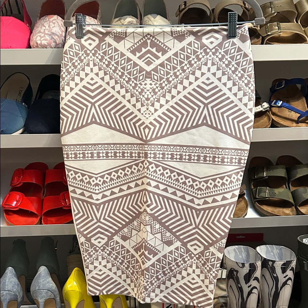 Kardashian Kollection Geometric Beige Pencil Skirt